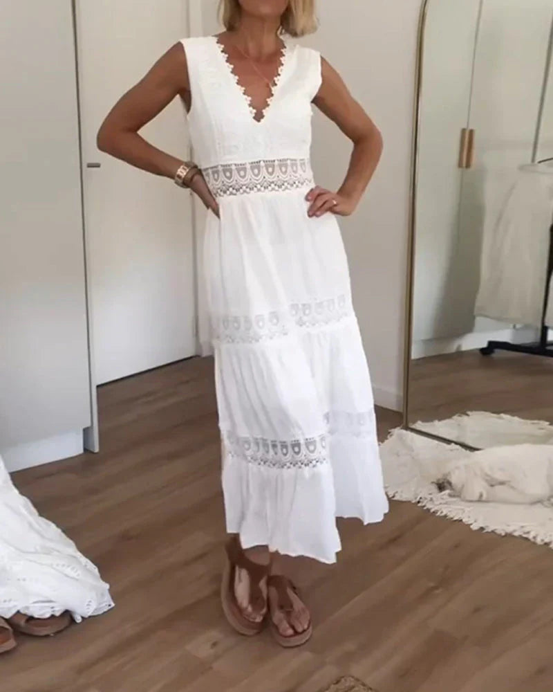 Raffinata | Abito in Pizzo con Scollo a V