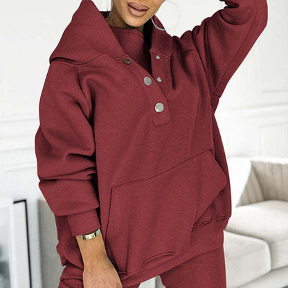 Elena – Set Comodo 3 Pezzi (Maglia + Felpa con Cappuccio + Pantaloni)