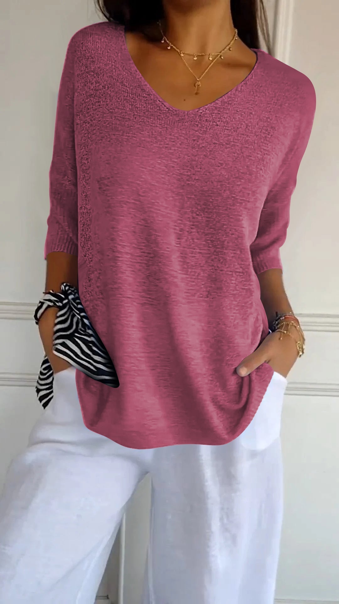 Giulia | Top intramontabile con scollo a V