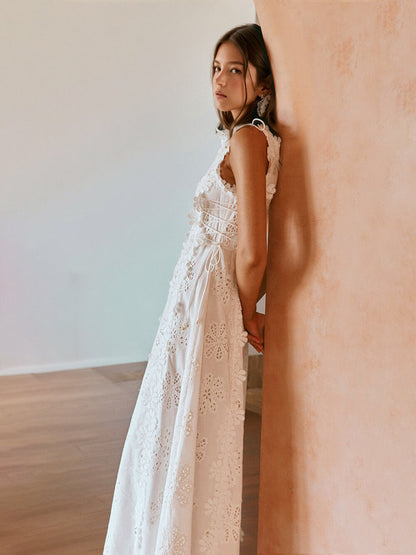 Allegra – Abito Elegante Intagliato