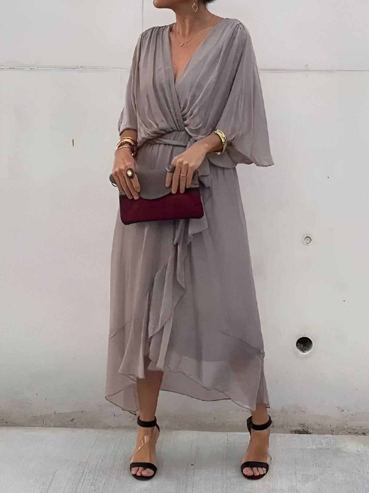 Monica | Abito in chiffon con scollatura a V